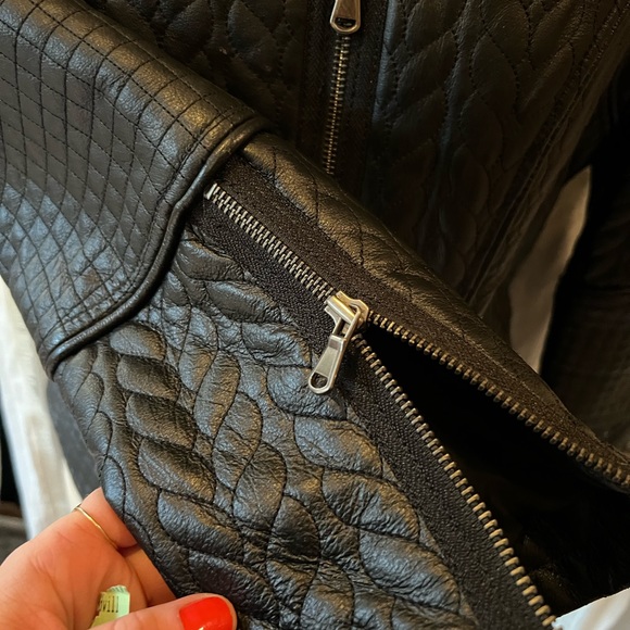 Moda International Vintage stitched Leather Jacket Small/medium offers welcome - Picture 3 of 10